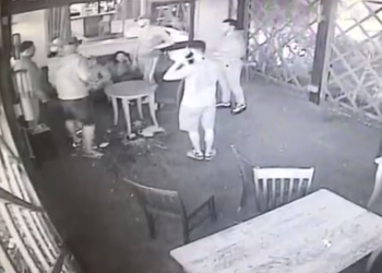 Pelea multitudinaria en un bar