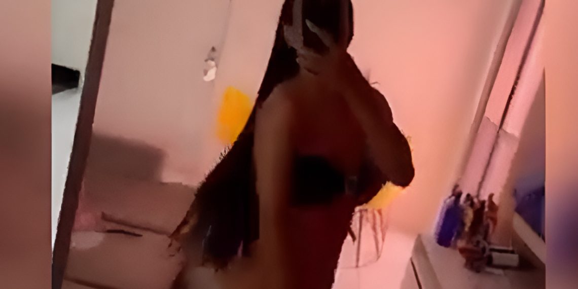 Por una operación de glúteos.